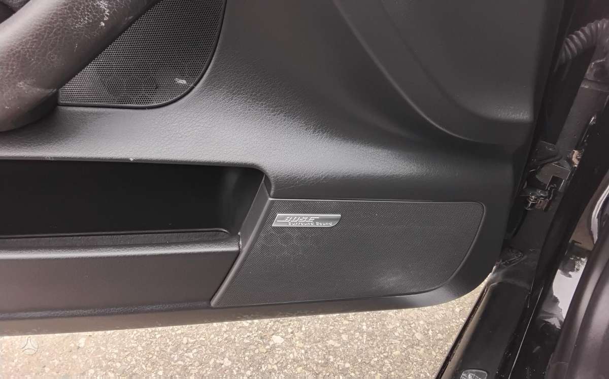 Audi A6 2009 — photo 18