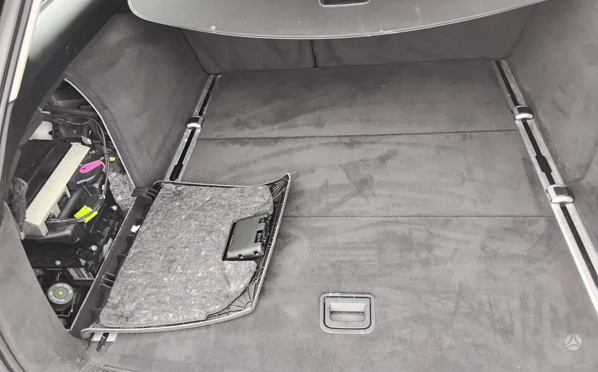 Audi A6 2009 — photo 9