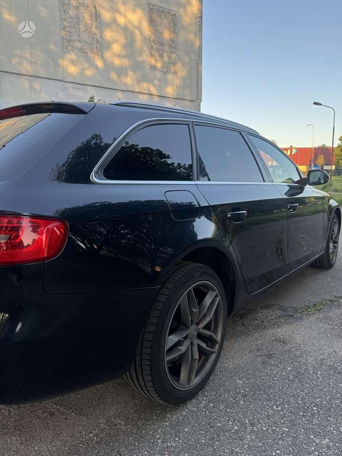 Audi A4 2013 — photo 7