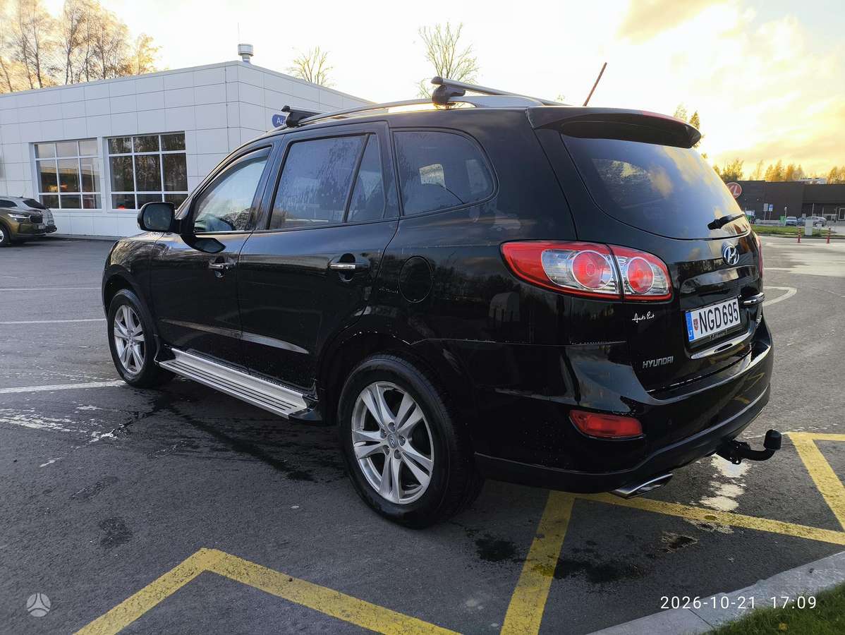 Hyundai Santa 2011 — photo 6