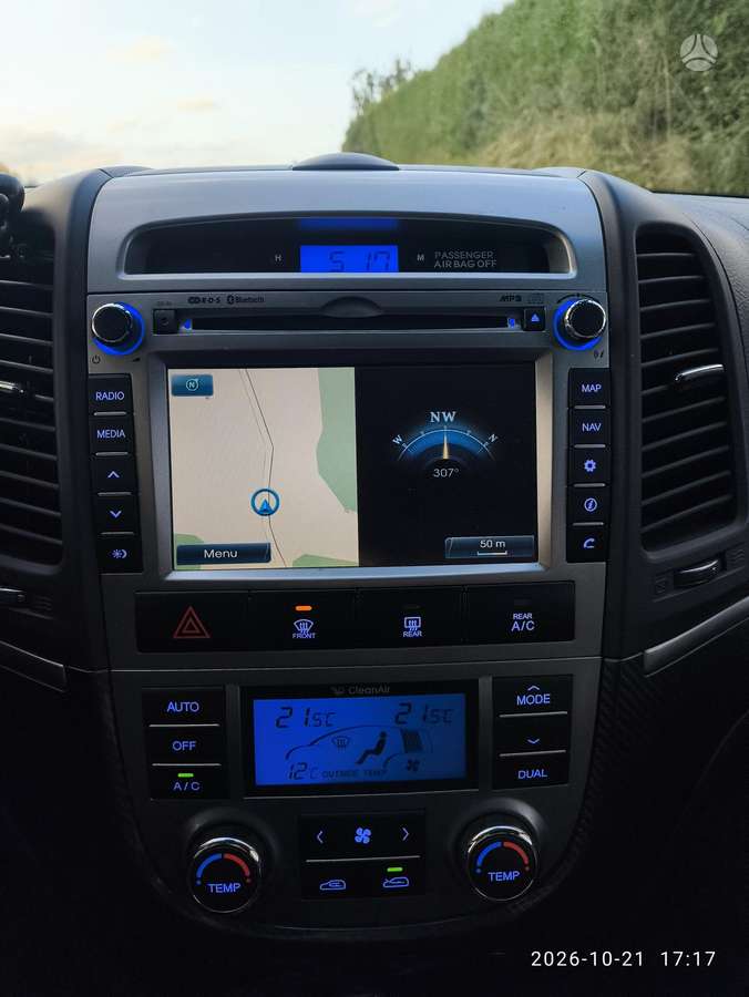 Hyundai Santa 2011 — photo 9