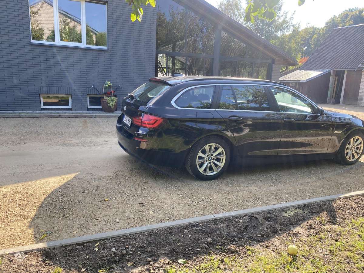 BMW 520 2012 — photo 6