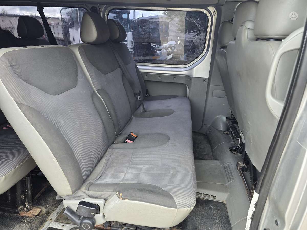 Opel Vivaro 2007 — photo 12
