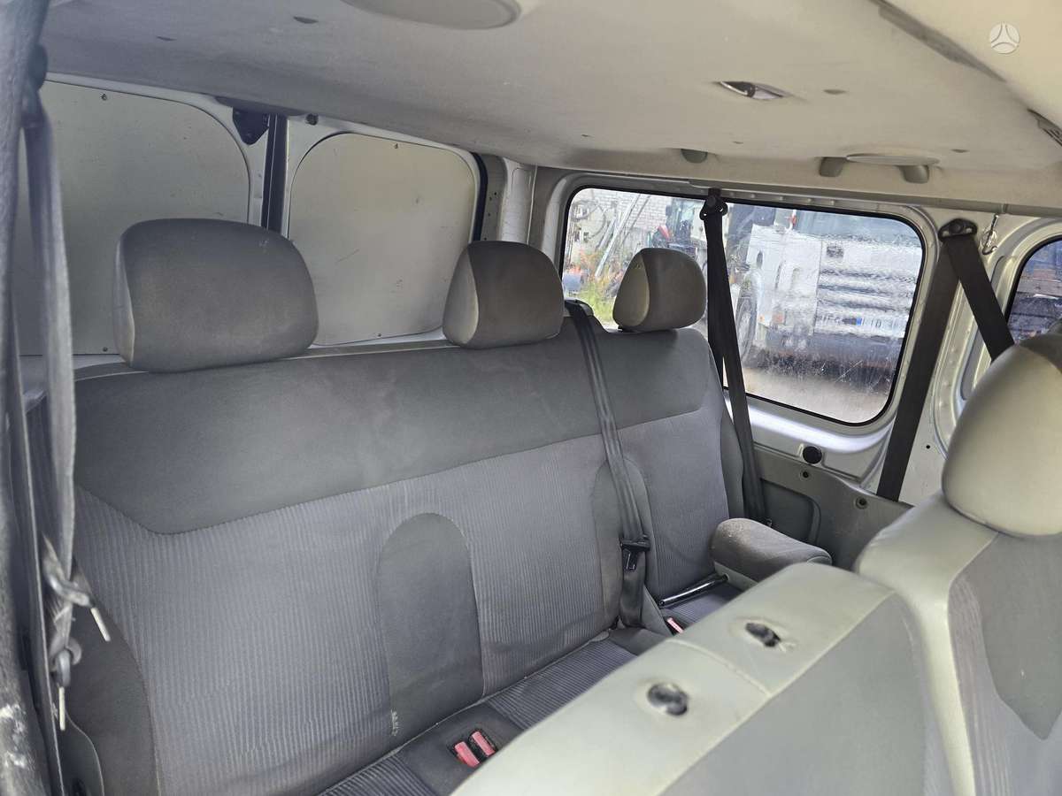 Opel Vivaro 2007 — photo 13