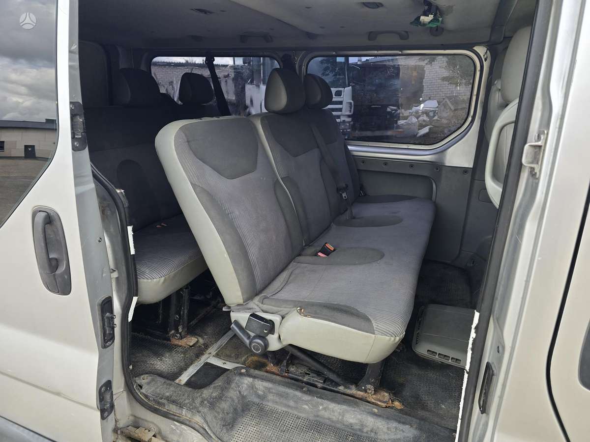 Opel Vivaro 2007 — photo 14