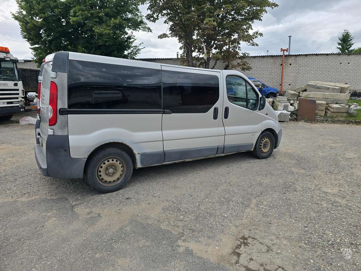 Opel Vivaro 2007 — photo 22