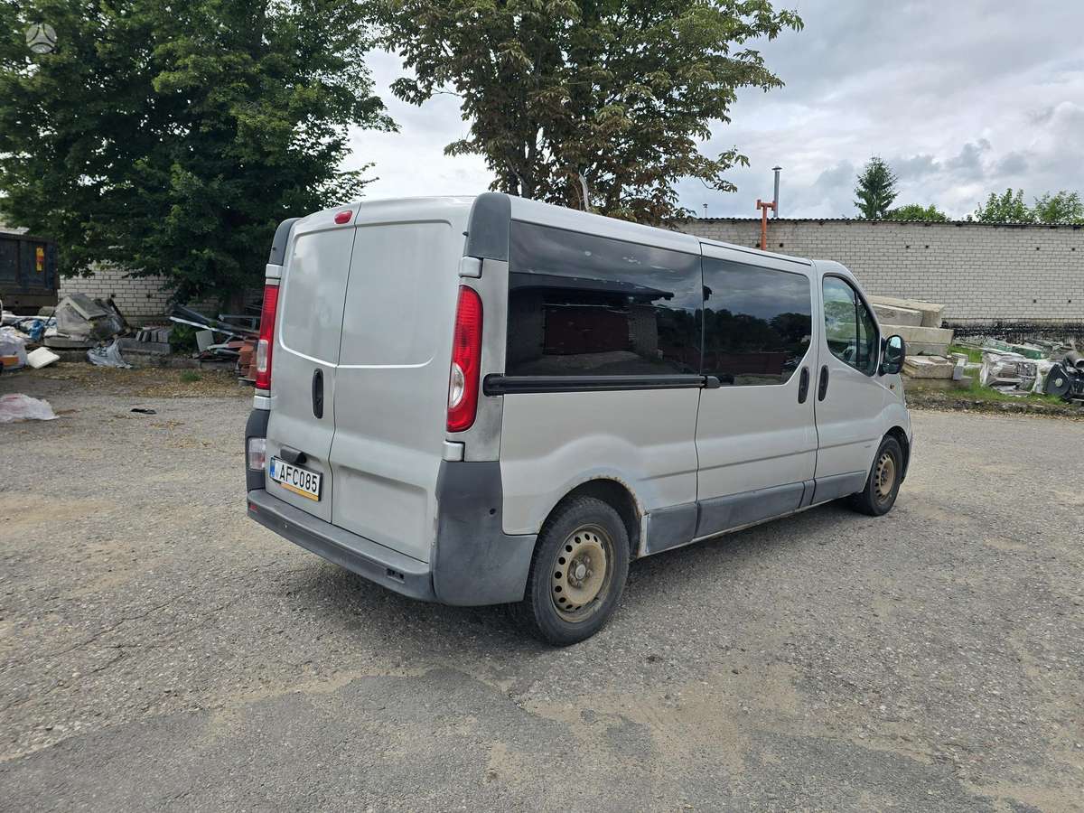 Opel Vivaro 2007 — photo 23