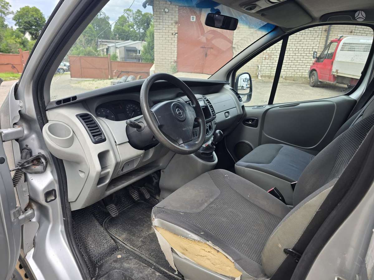 Opel Vivaro 2007 — photo 6