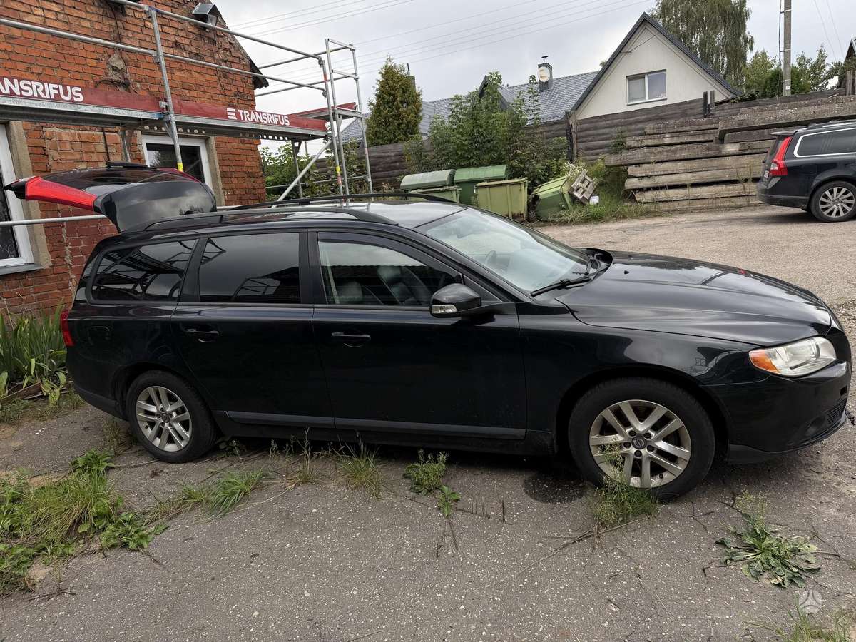 Volvo V70 2009 — engine 2400 cm³, 163 HP (120kW)