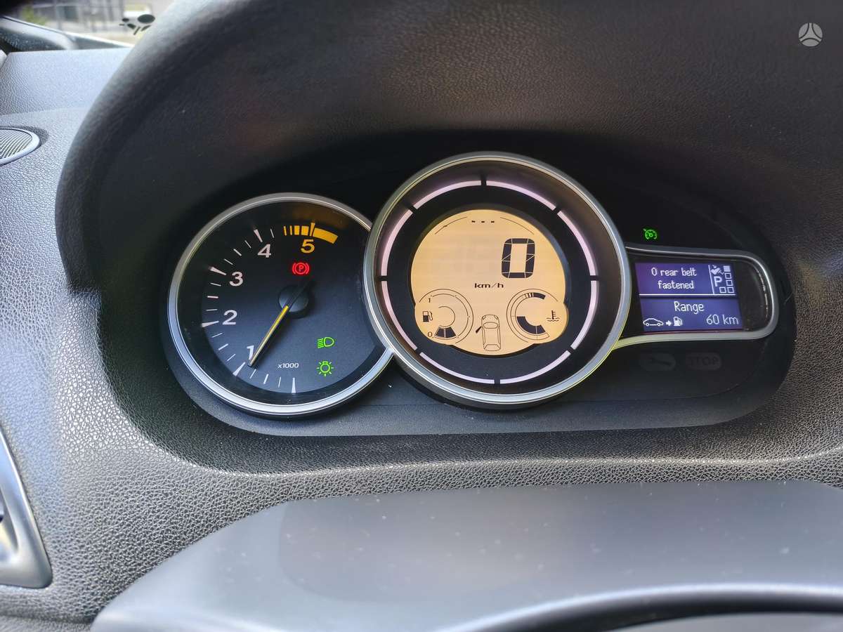 Renault Megane 2010 — photo 15