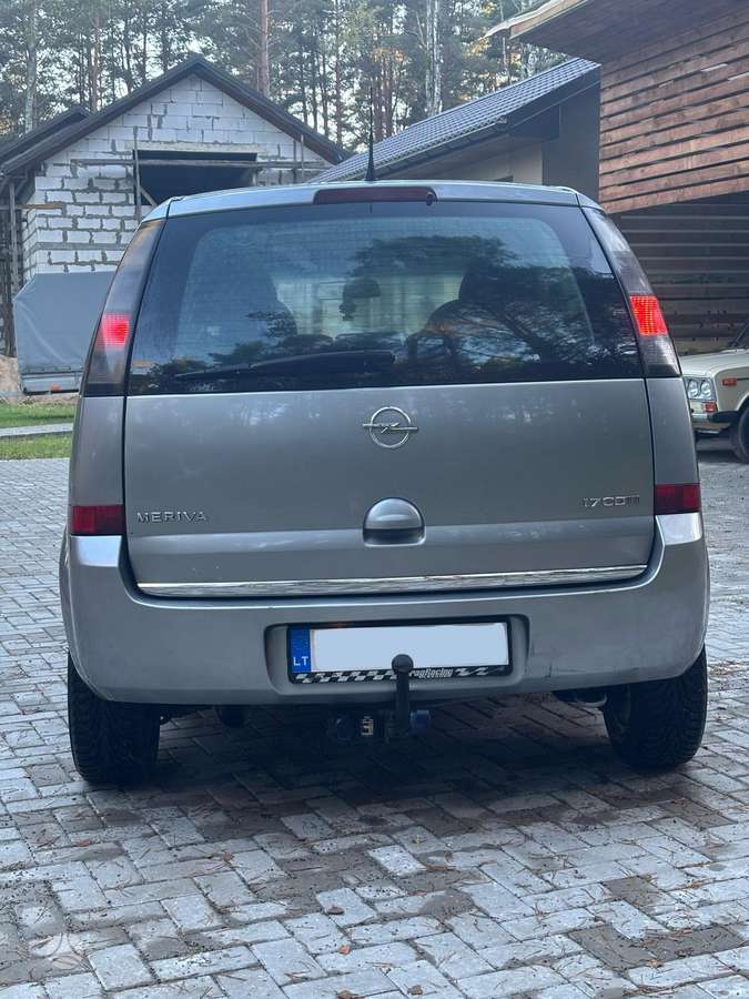 Opel Meriva 2006 — двигун 1686 cm³, 101 HP (74kW)