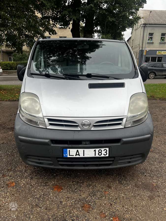 Nissan Primastar 2005 — салон