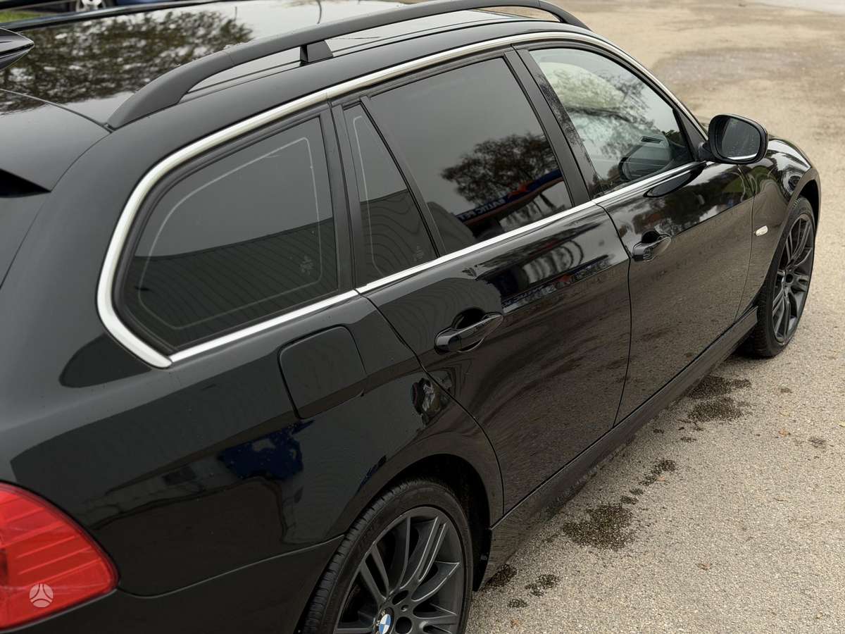 BMW 325 2009 — photo 11
