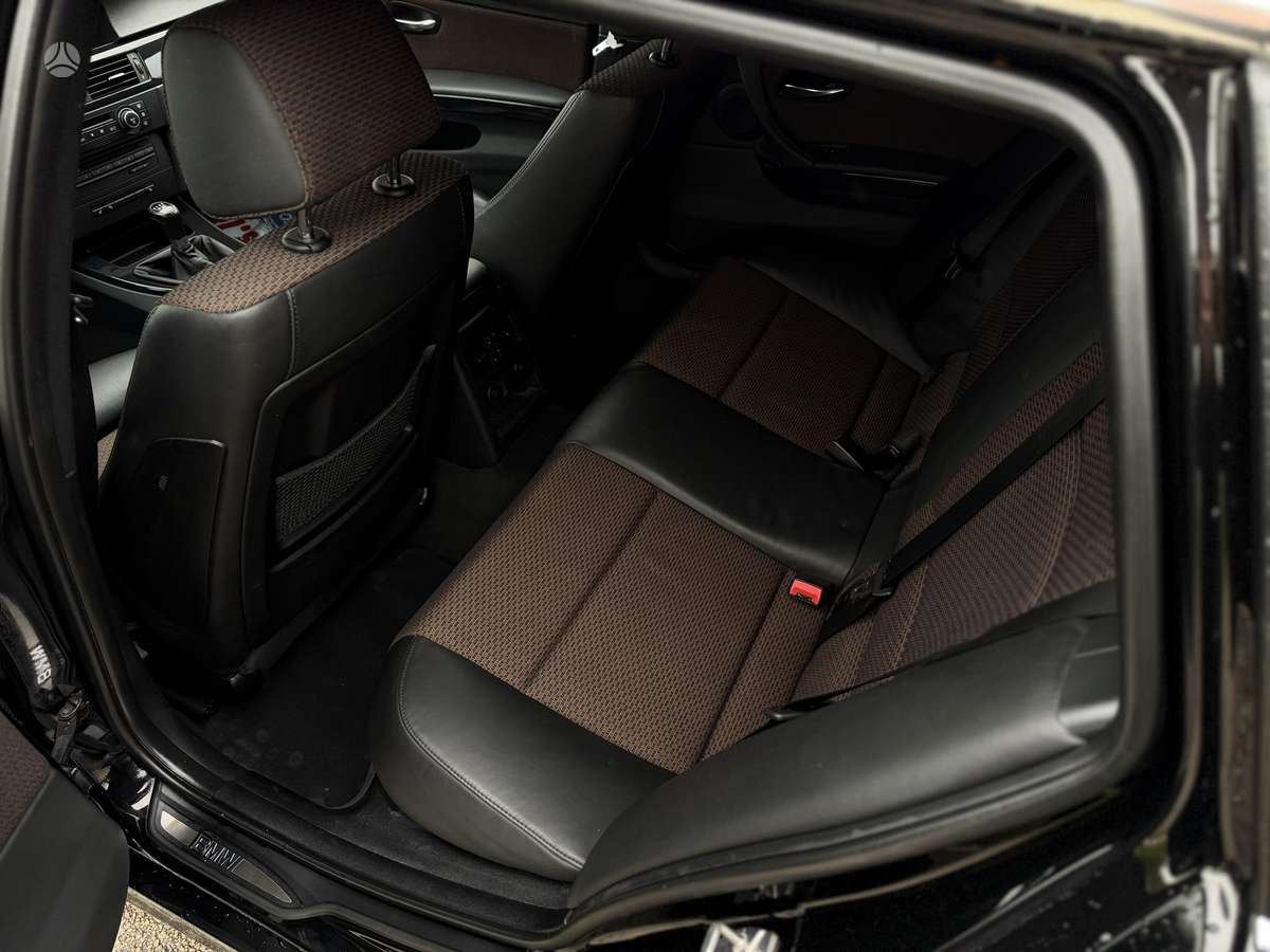 BMW 325 2009 — photo 22