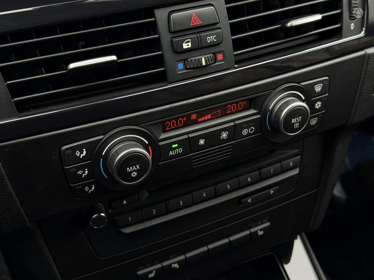 BMW 325 2009 — photo 36