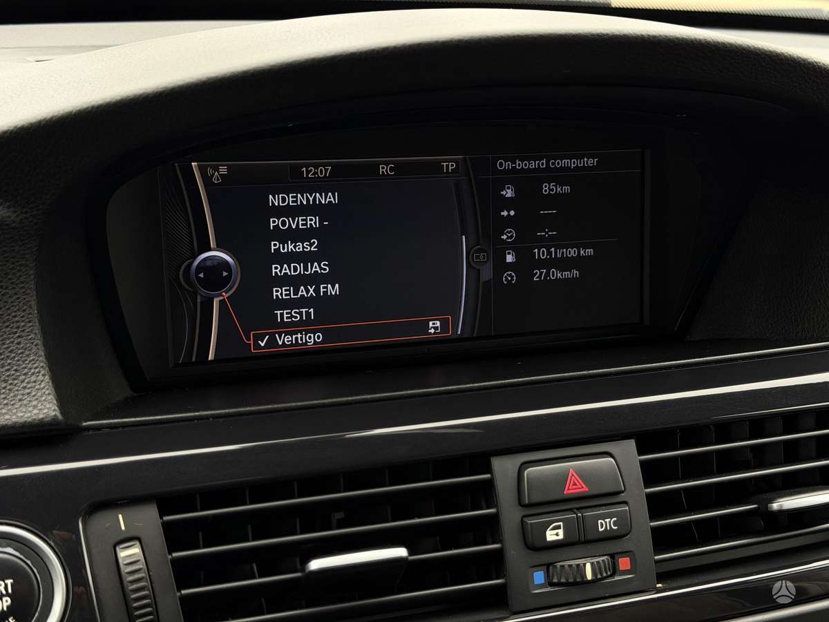 BMW 325 2009 — photo 38
