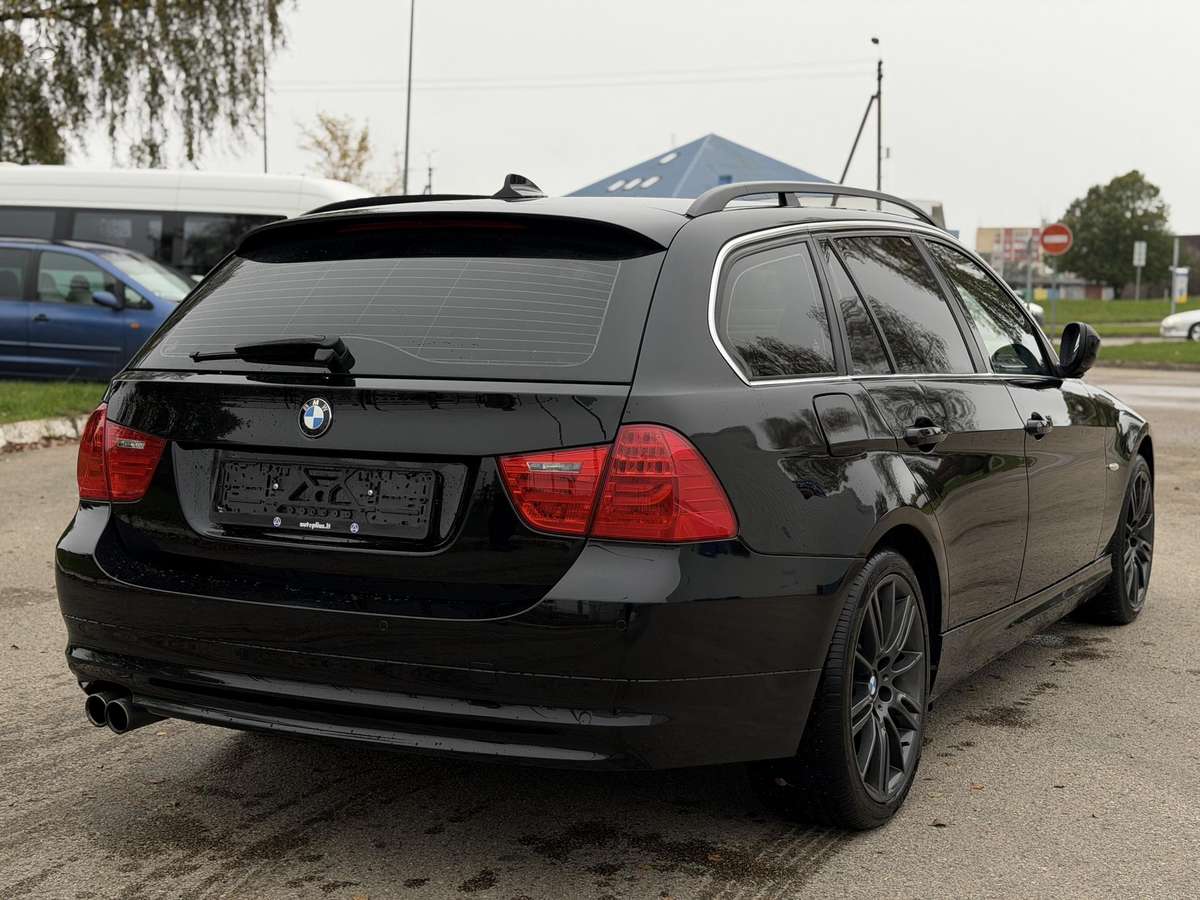 BMW 325 2009 — photo 5