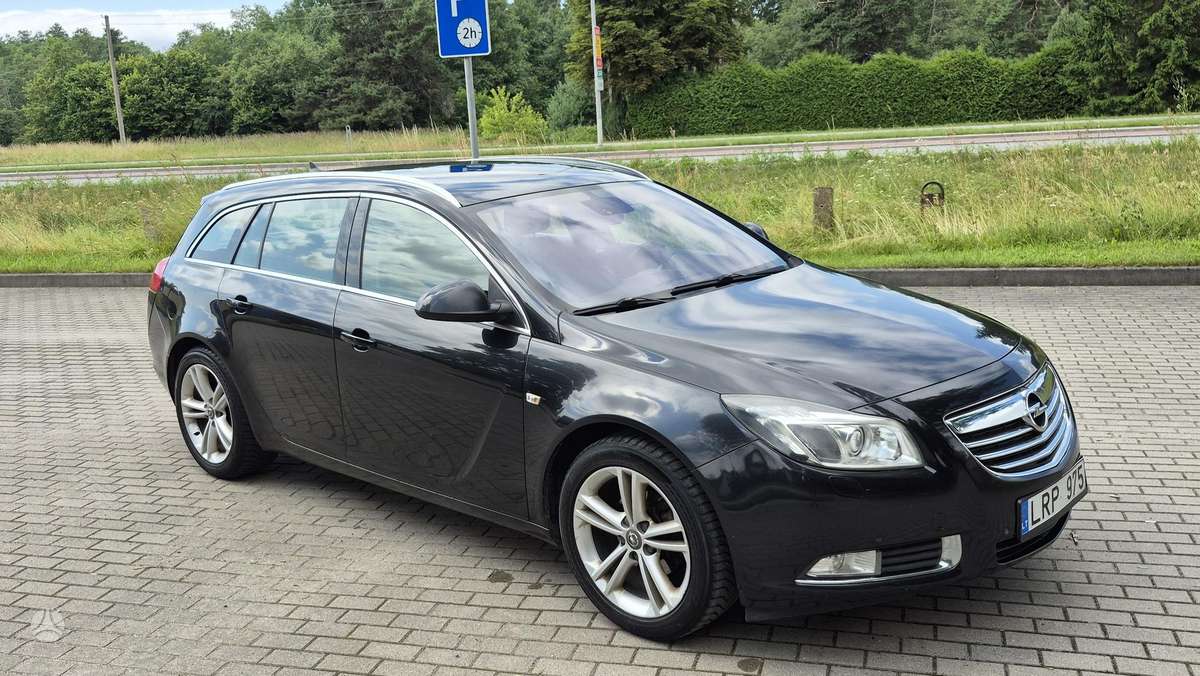 Opel Insignia 2012 — photo 12