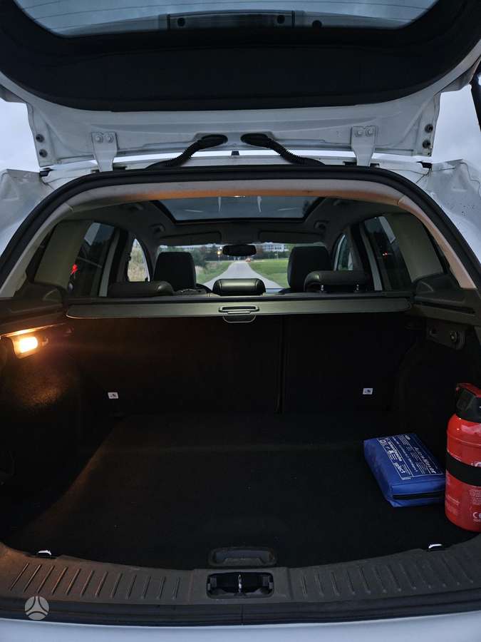 Ford Kuga 2009 — photo 19