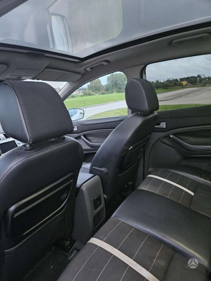 Ford Kuga 2009 — photo 8