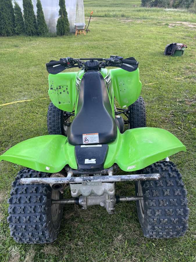Kawasaki KFX 2006 — салон
