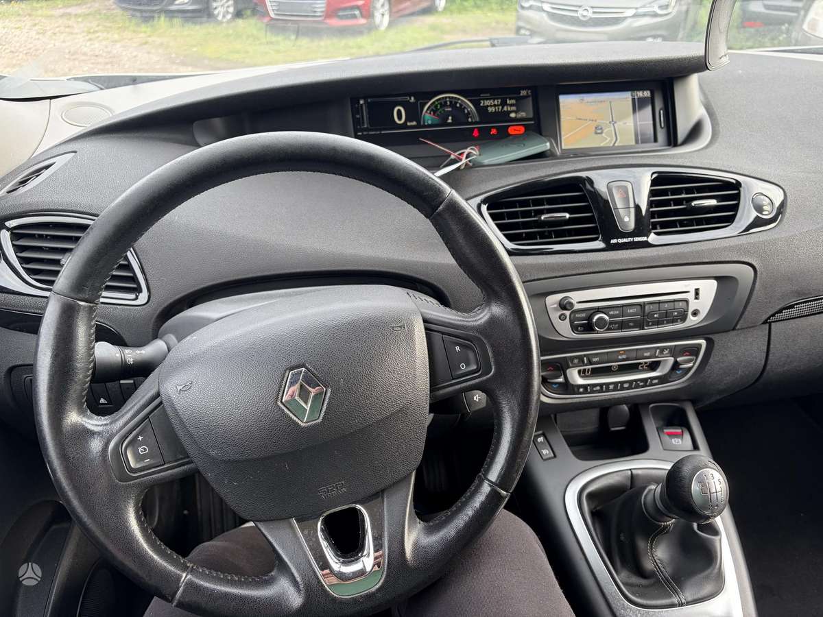 Renault Grand 2013 — photo 12