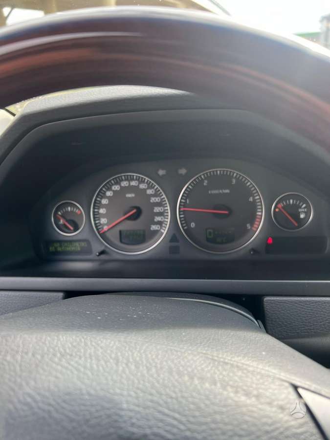 Volvo XC90 2005 — photo 12