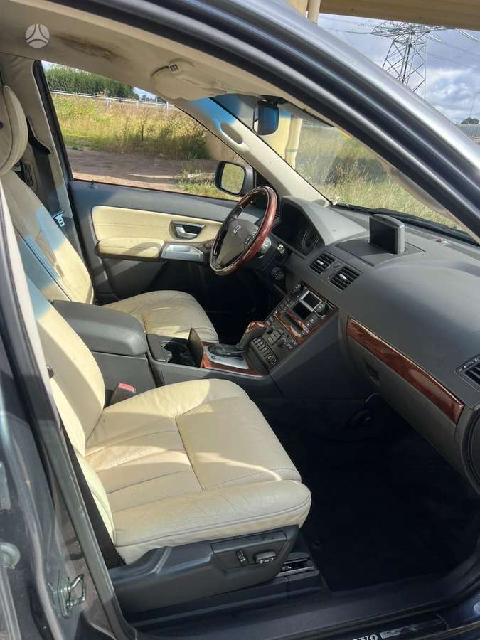 Volvo XC90 2005 — photo 8
