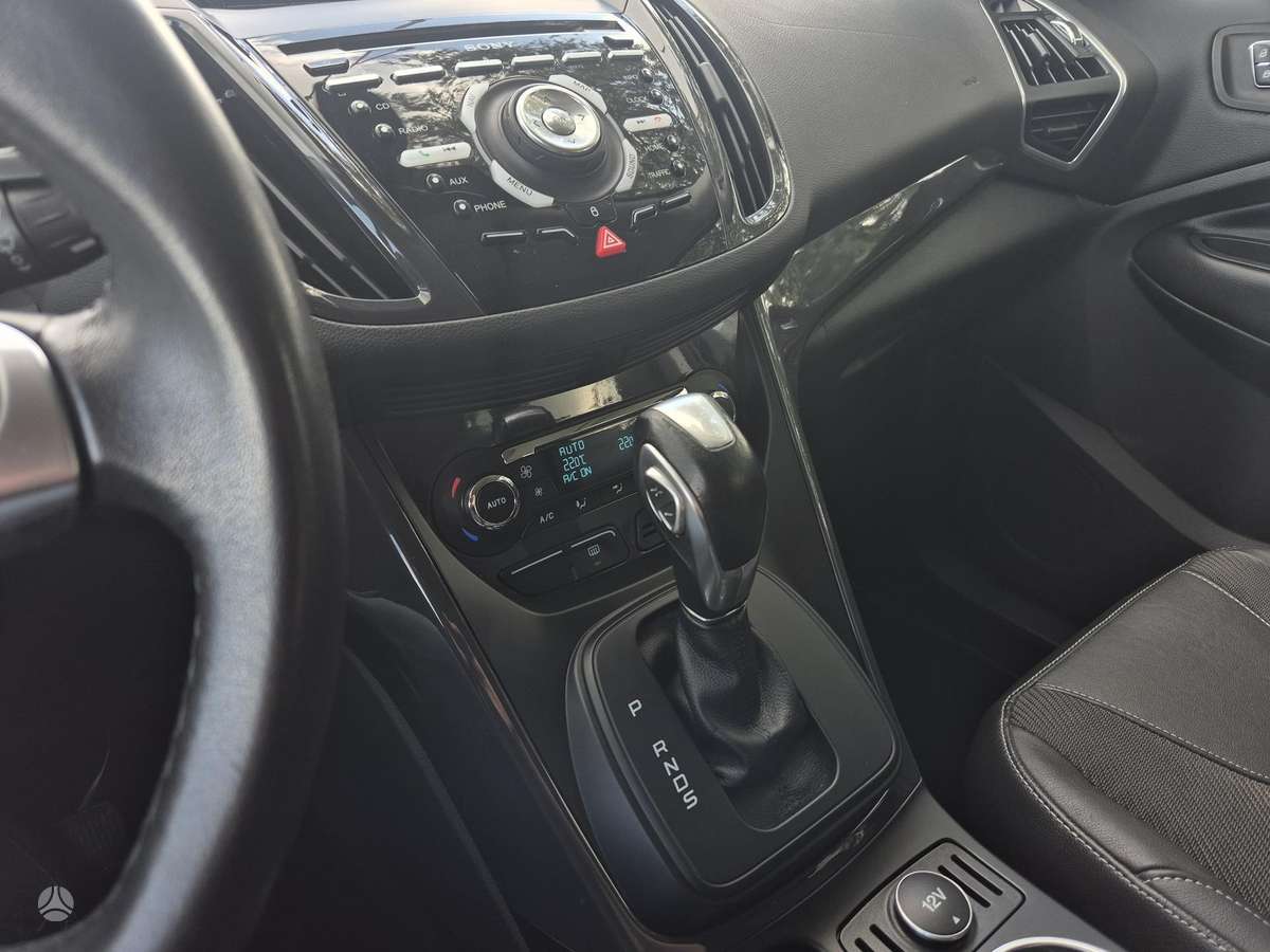 Ford Kuga 2014 — photo 13