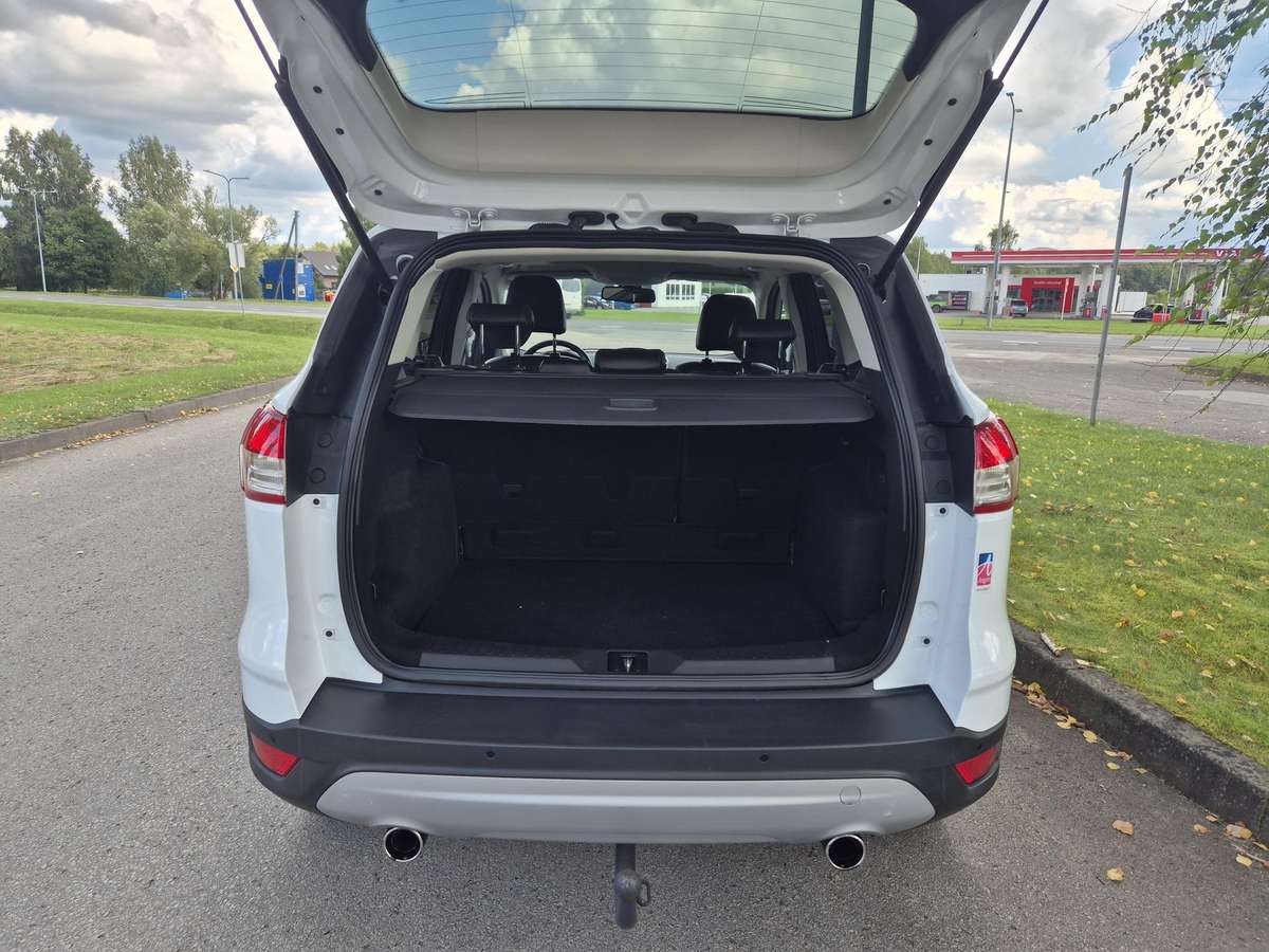 Ford Kuga 2014 — photo 16