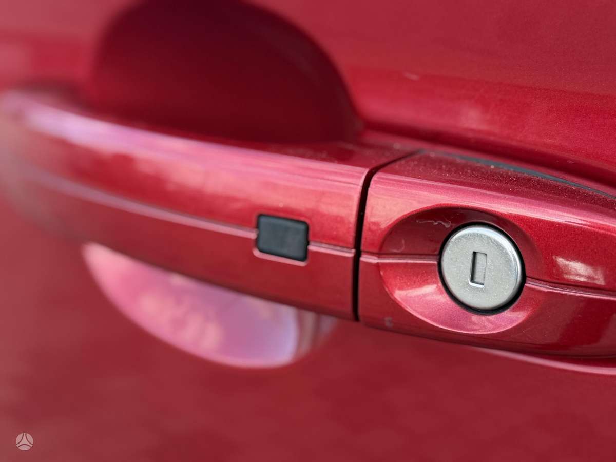 Ford Mondeo 2014 — photo 10