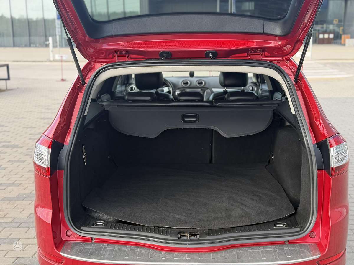 Ford Mondeo 2014 — photo 11