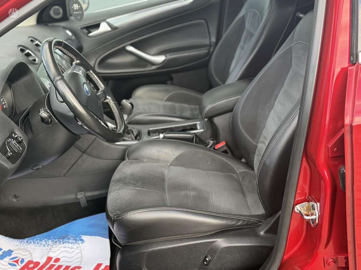 Ford Mondeo 2014 — photo 16