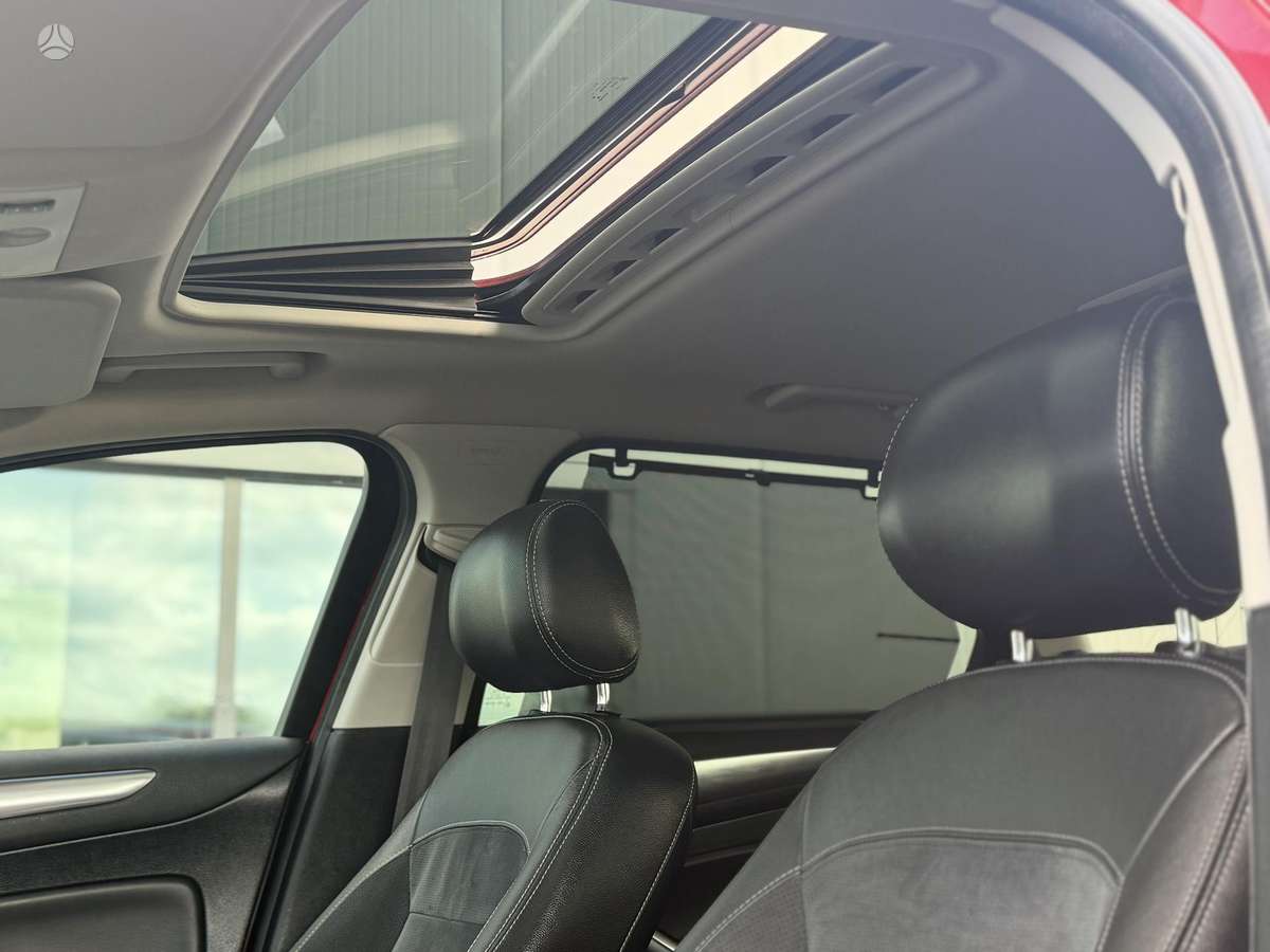 Ford Mondeo 2014 — photo 18
