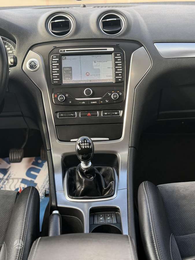 Ford Mondeo 2014 — photo 21