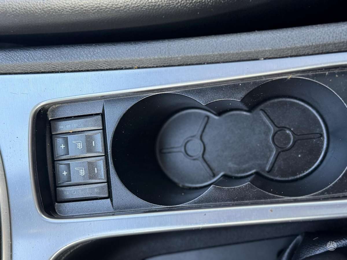 Ford Mondeo 2014 — photo 24