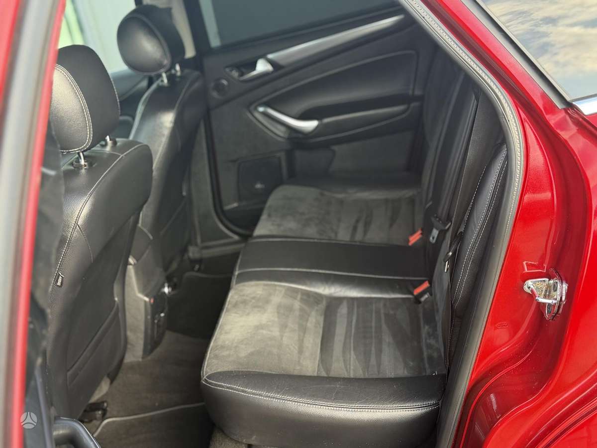Ford Mondeo 2014 — photo 26