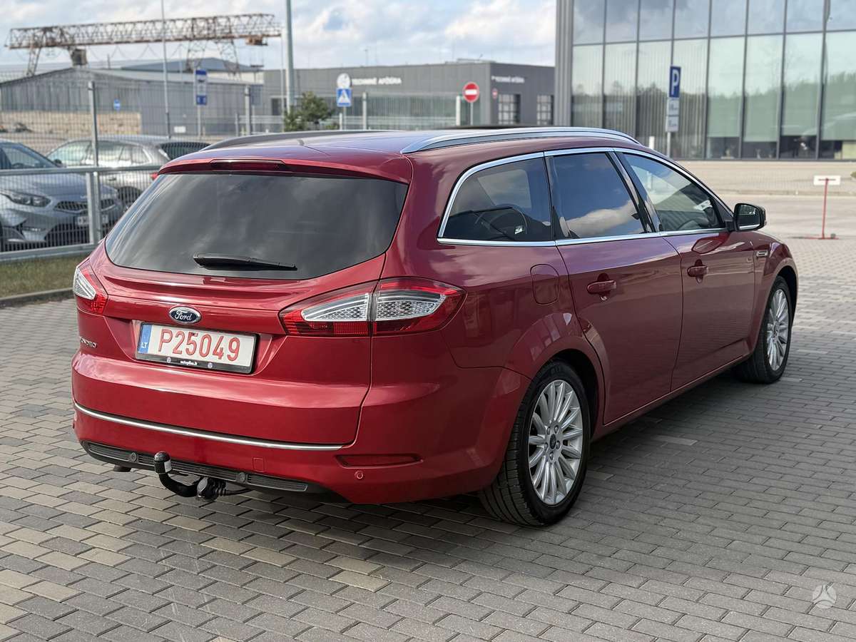 Ford Mondeo 2014 — photo 9