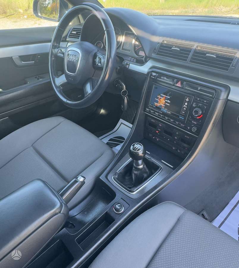 Audi A4 2007 — photo 24
