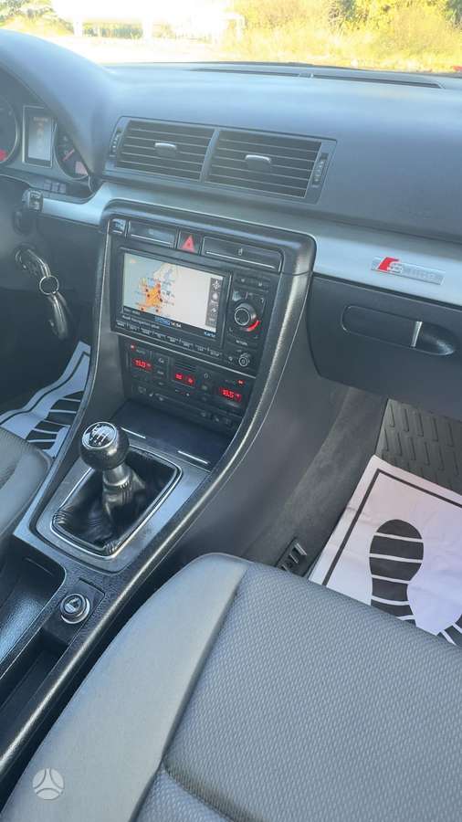 Audi A4 2007 — photo 25