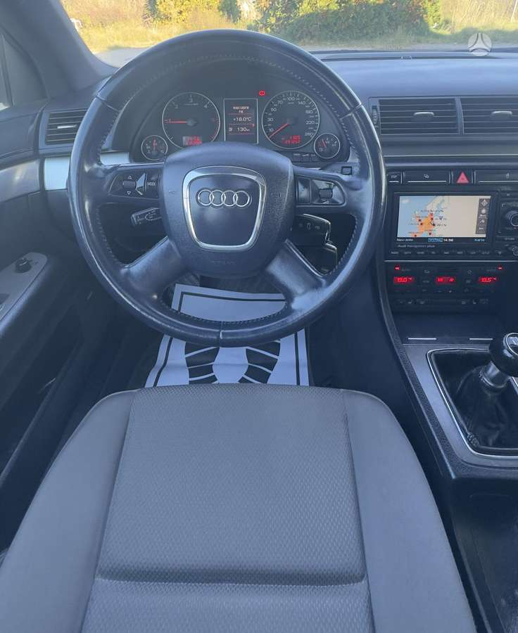 Audi A4 2007 — photo 28