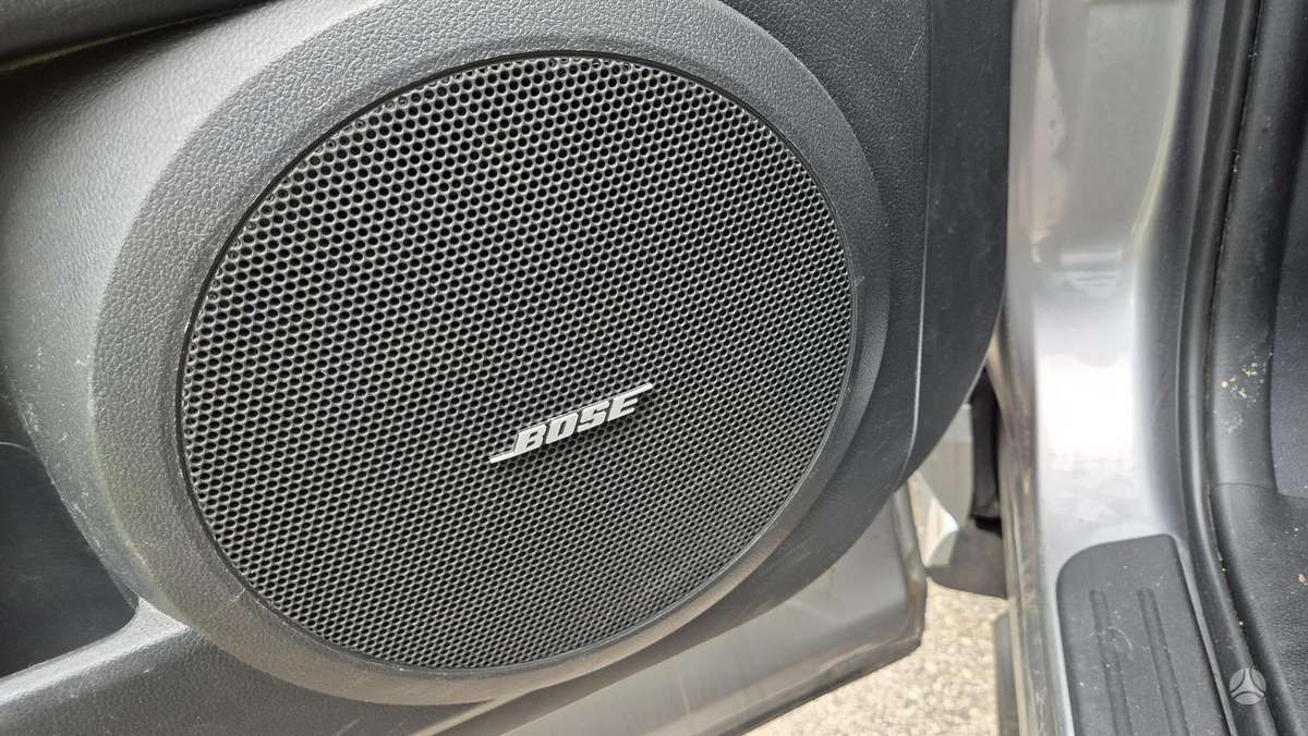 Mazda CX-7 2009 — photo 28