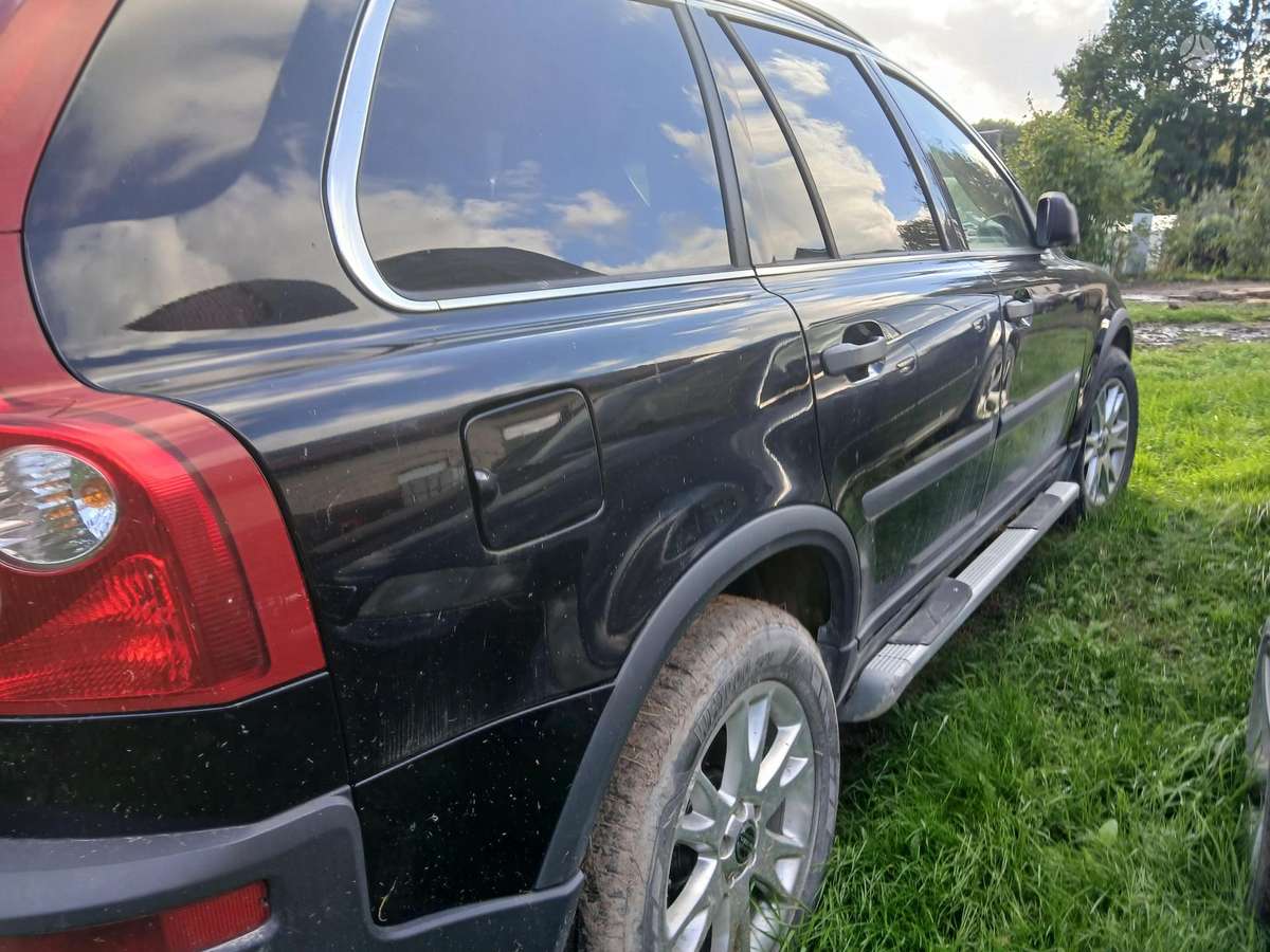 Volvo XC90 2005 — engine 2401 cm³, 185 HP (136kW)