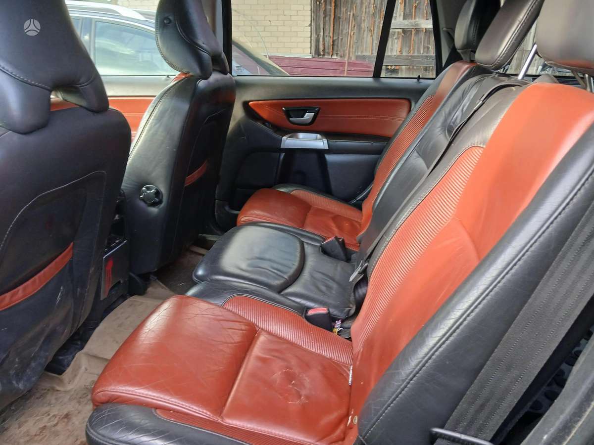 Volvo XC90 2005 — photo 6