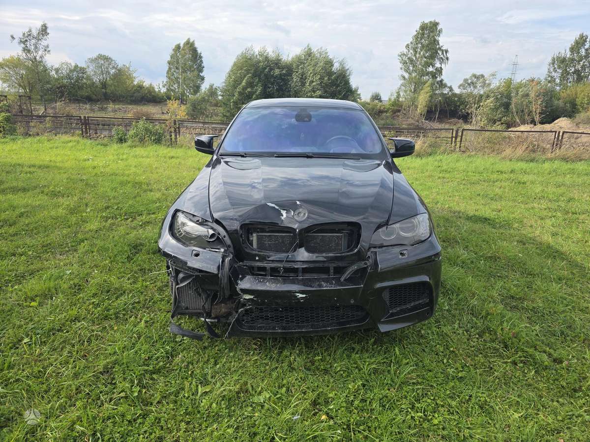 BMW X6 2011 — вигляд ззаду