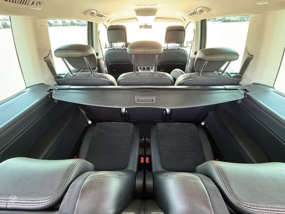 Volkswagen Sharan 2012 — photo 21