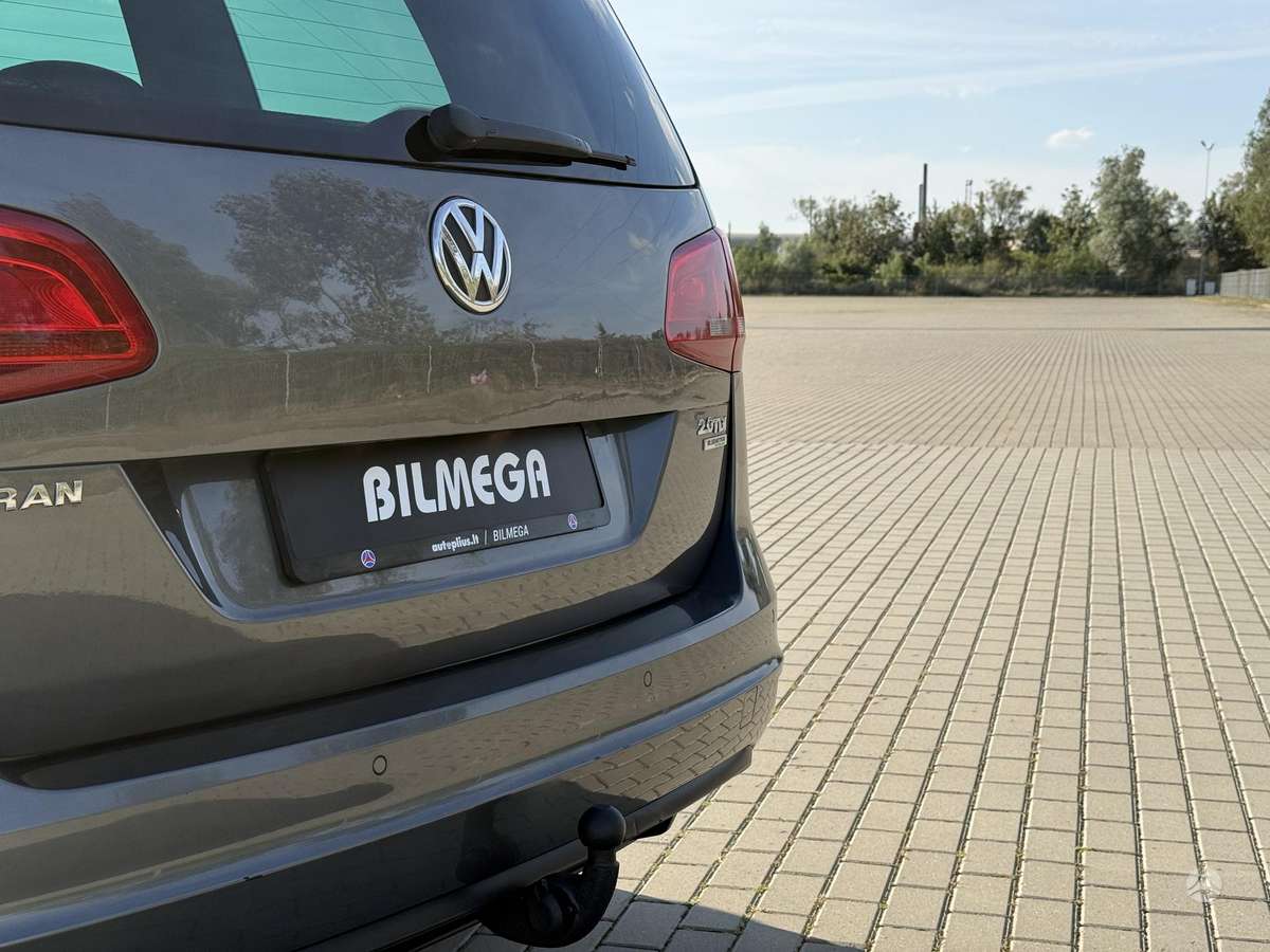 Volkswagen Sharan 2012 — photo 8