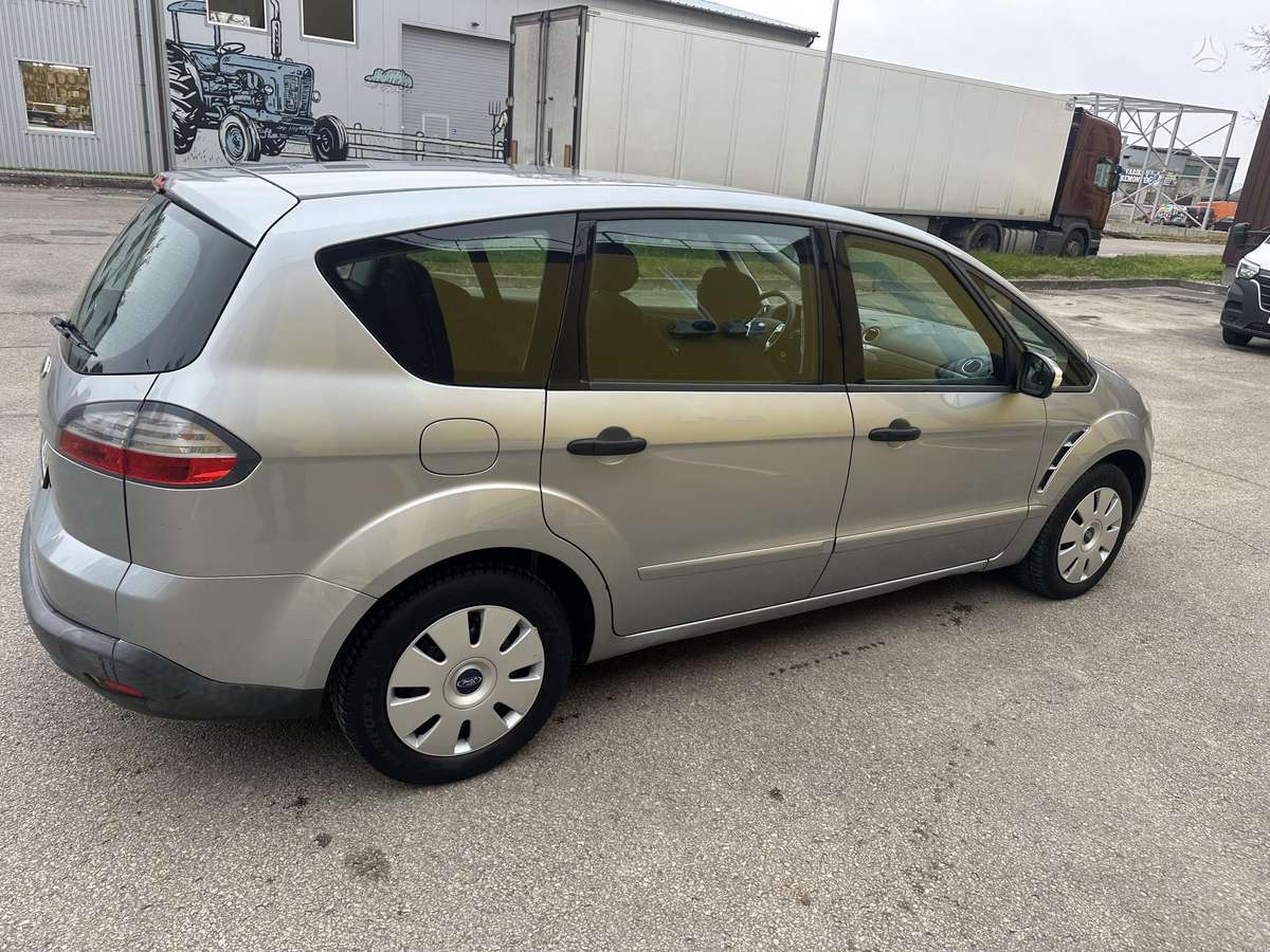 Ford S-MAX 2007 — двигун 2000 cm³, 145 HP (107kW)