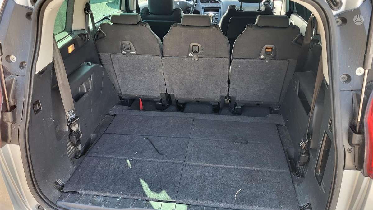 Peugeot 5008 2015 — photo 12