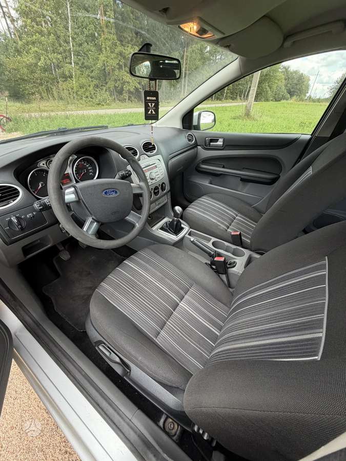 Ford Focus 2008 — photo 6